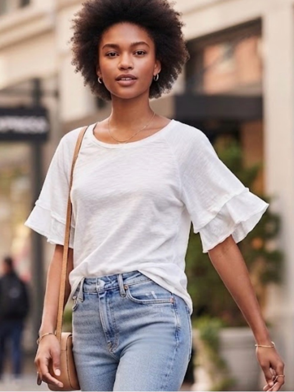 Express White Cotton Spandex Ruffle Flutter Sleeve Top Blouse Knit Medium